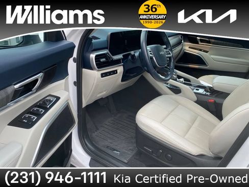 Used 2023 Kia Telluride EX w/ EX Captain's Chair Package AWD/4WD image 22