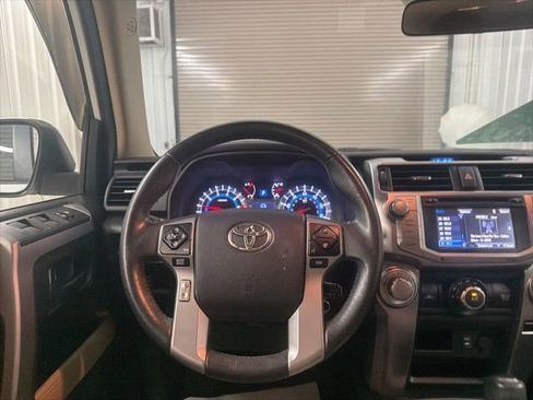 Used 2014 Toyota 4Runner SR5 image 33