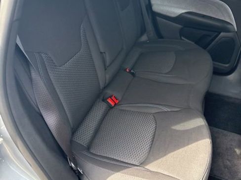 Used 2023 Jeep Compass Sport image 42