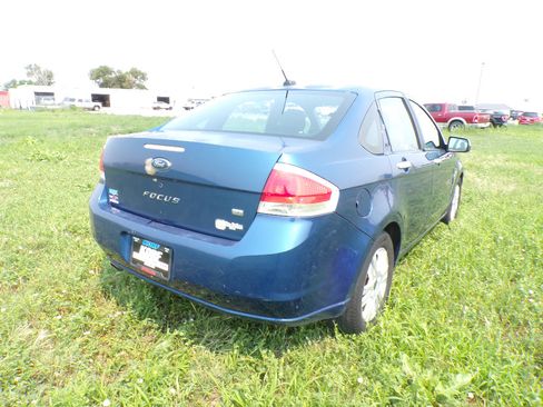 Used 2008 Ford Focus SE FWD image 5
