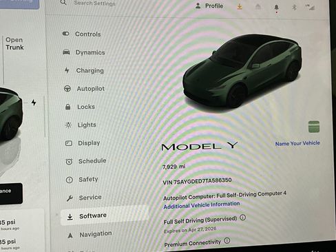 Used 2026 Tesla Model Y Long Range RWD image 16