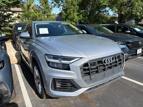 Used 2022 Audi Q8 Premium Plus w/ Premium Plus Package AWD/4WD image 2