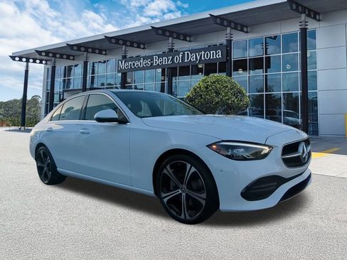 Used 2025 Mercedes-Benz C 300 Sedan image 2