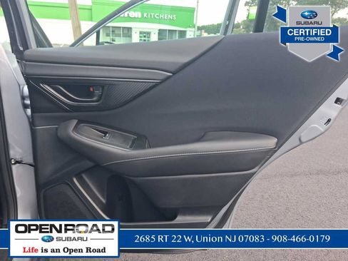 Used 2025 Subaru Outback AWD/4WD image 20