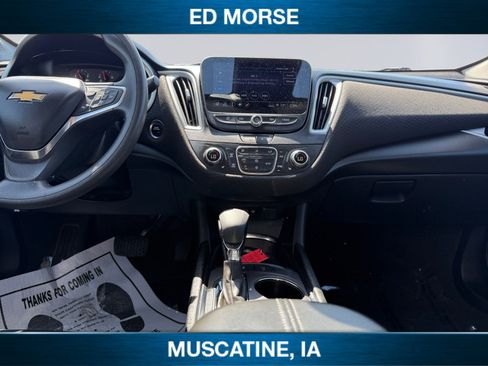 Used 2024 Chevrolet Malibu LT FWD image 11