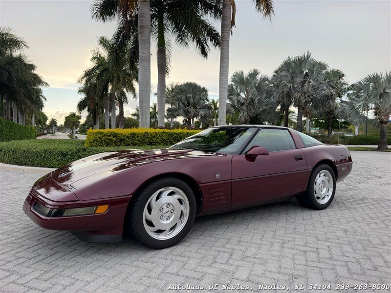Used 1993 Chevrolet Corvette Coupe RWD image 2