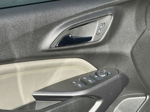 Used 2024 Chevrolet Trax ACTIV w/ Sunroof Package image 10