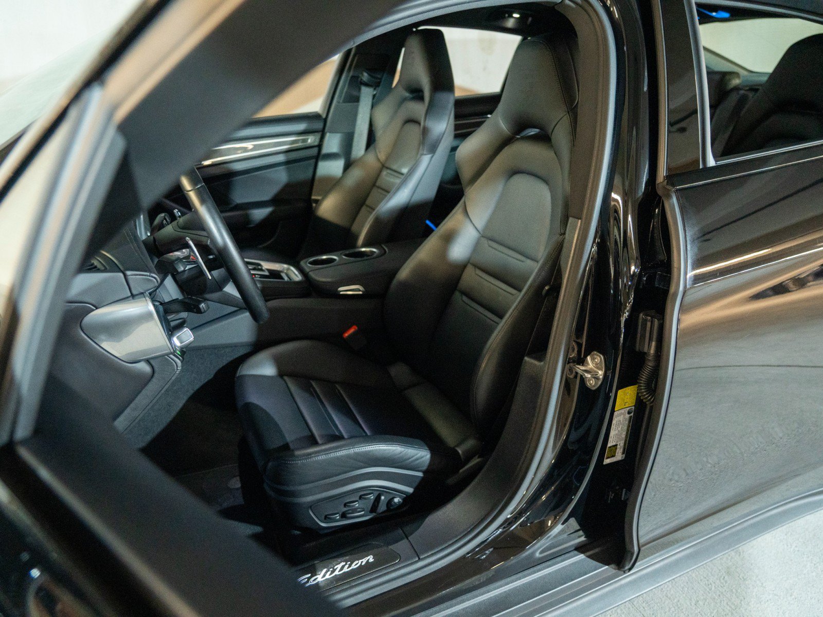 Certified 2023 Porsche Panamera Platinum Edition RWD image 5