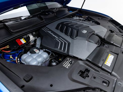 Used 2019 Lamborghini Urus image 96