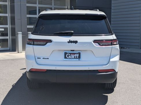 Used 2021 Jeep Grand Cherokee L Laredo AWD/4WD image 6