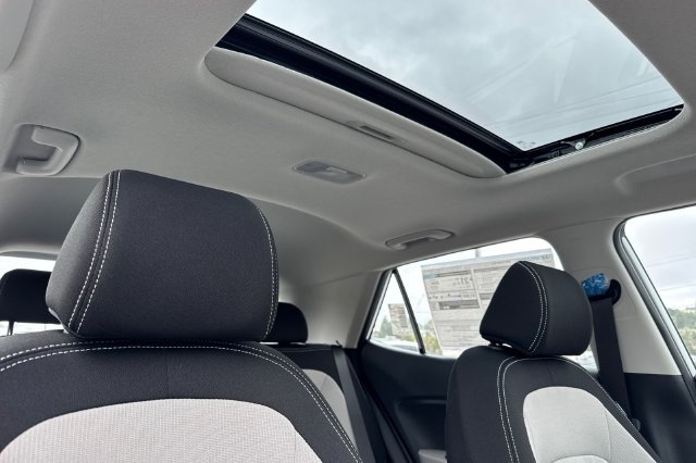 New 2026 Hyundai Venue SEL FWD image 16