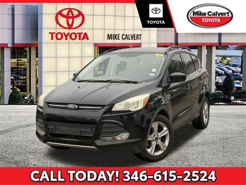 Used 2016 Ford Escape SE w/ Equipment Group 201A image 1