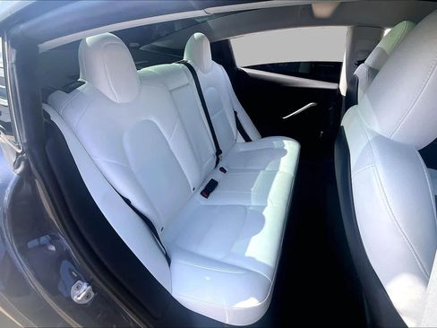 Used 2023 Tesla Model 3 Standard Range RWD image 18
