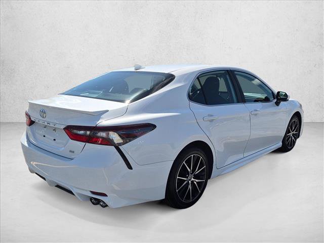 Used 2024 Toyota Camry SE FWD image 5