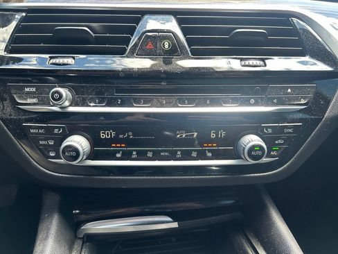Used 2018 BMW 530i xDrive w/ Premium Package AWD/4WD image 28