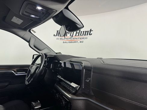 Used 2022 Chevrolet Silverado 1500 RST image 30