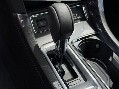 New 2026 Subaru Ascent Limited AWD/4WD image 17