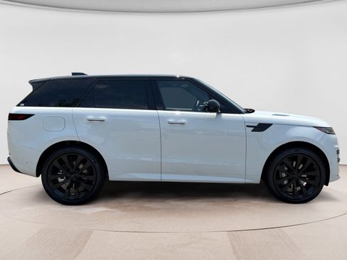New 2026 Land Rover Range Rover Sport Dynamic SE AWD/4WD image 6