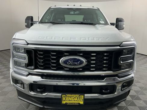 Certified 2025 Ford F450 Lariat w/ FX4 Off-Road Package image 2