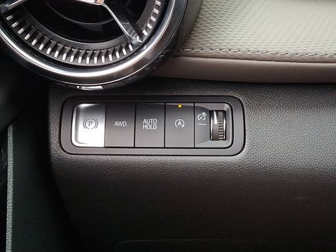 Certified 2025 Chevrolet Equinox LT w/ Convenience Package II AWD/4WD image 23