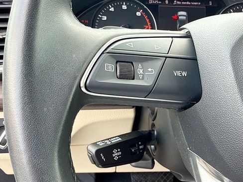 Used 2024 Audi Q5 2.0T Premium w/ Convenience Package AWD/4WD image 37