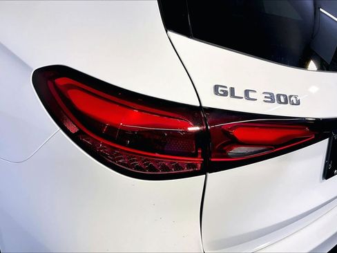New 2026 Mercedes-Benz GLC 300 4MATIC image 5