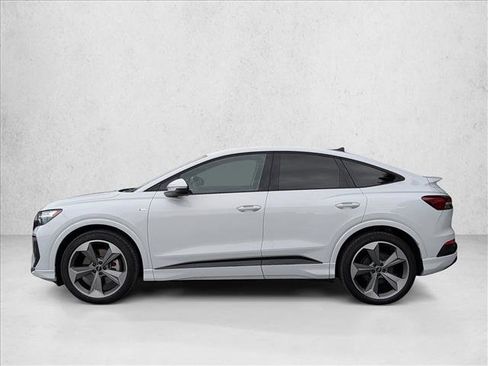 Certified 2025 Audi Q4 e-tron Premium Plus w/ Premium Plus AWD/4WD image 9