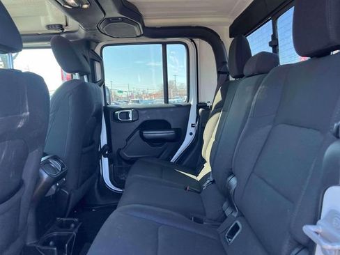 Used 2020 Jeep Gladiator Sport w/ Quick Order Package 24S image 14