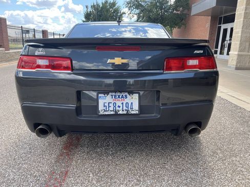 Used 2015 Chevrolet Camaro SS RWD image 6