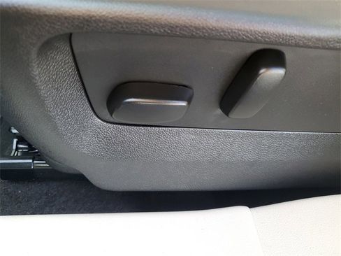 Certified 2023 Buick Envision Avenir image 7