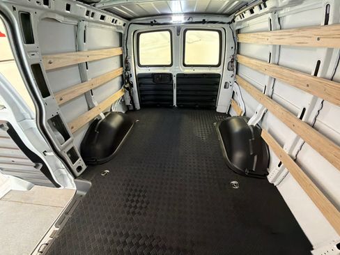 Used 2024 Chevrolet Express 2500 w/ Driver Convenience Package image 26