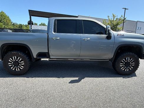 Used 2024 Chevrolet Silverado 2500 LTZ w/ LTZ Plus Package AWD/4WD image 7