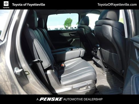 Used 2023 Acura MDX SH-AWD w/ Technology Package image 5