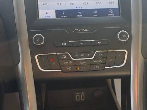 Used 2020 Ford Fusion SEL image 17