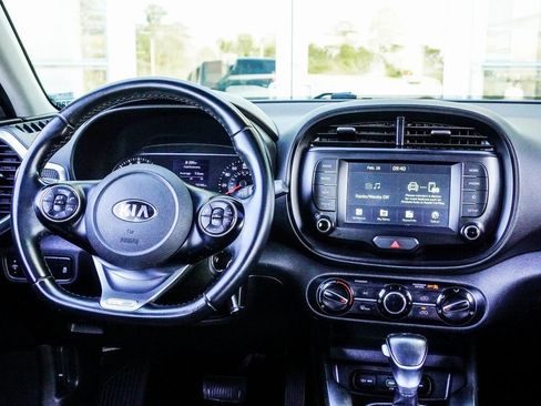 Used 2021 Kia Soul GT-Line FWD image 15
