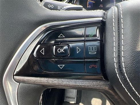 Used 2023 Jeep Grand Cherokee L Overland w/ Luxury Tech Group IV image 24