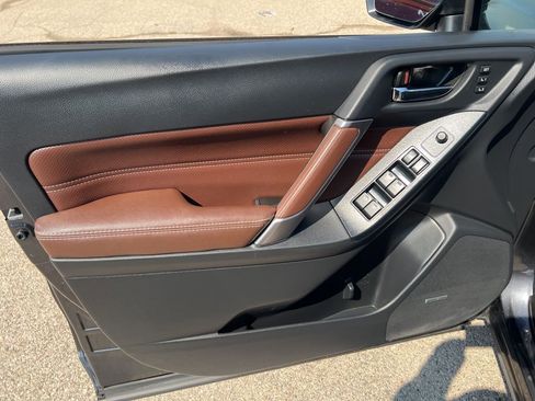 Used 2017 Subaru Forester 2.0XT Touring w/ Popular Package #2 image 7