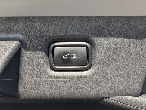 Used 2025 Hyundai Ioniq 5 SEL RWD image 11