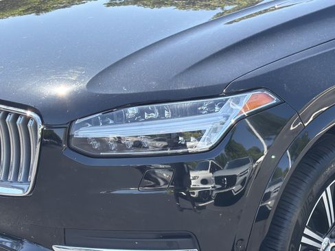 Certified 2023 Volvo XC90 B5 Plus AWD/4WD image 6