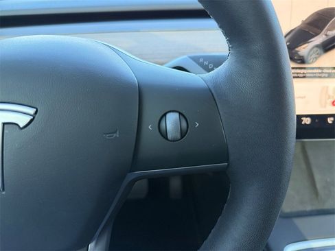 Used 2024 Tesla Model Y Long Range image 20