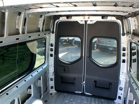 Used 2022 Mercedes-Benz Sprinter 2500 image 26