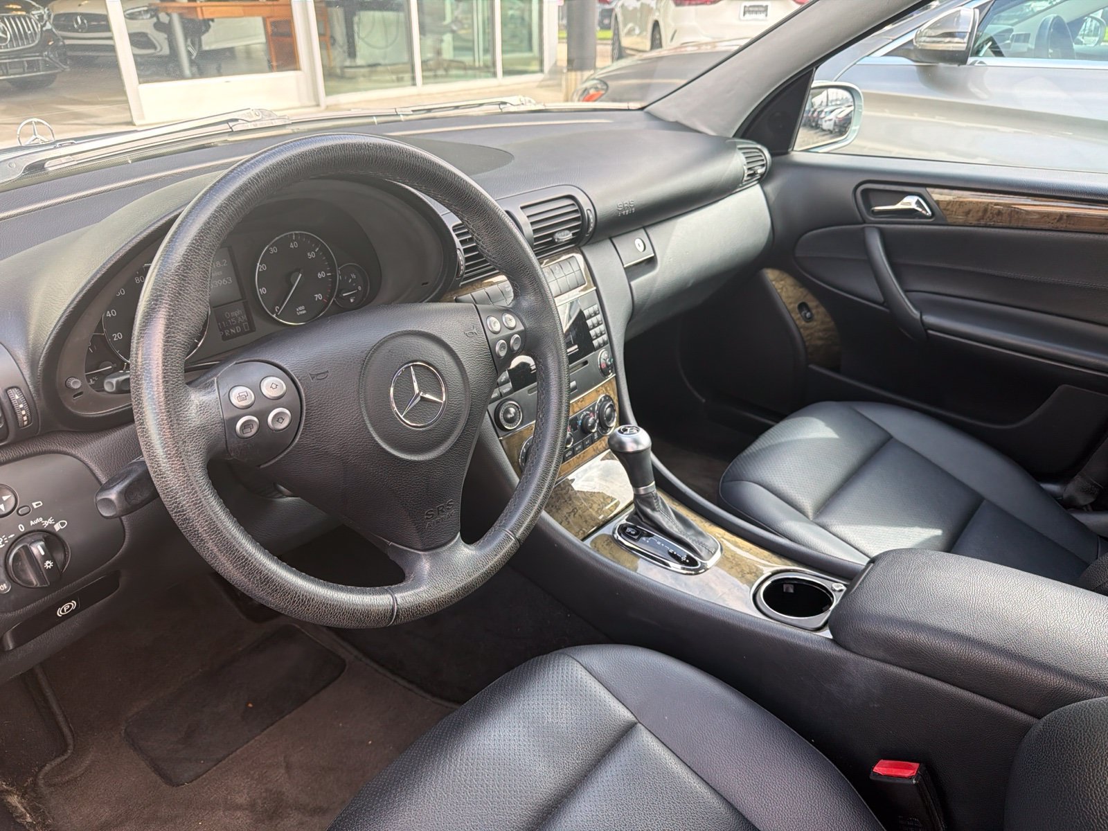 Used 2007 Mercedes-Benz C 230 Sedan image 2