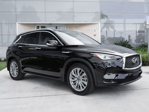 Certified 2023 INFINITI QX50 Luxe AWD/4WD image 2