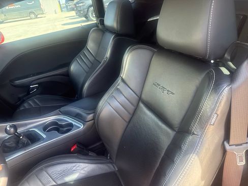 Used 2016 Dodge Challenger SRT Hellcat RWD image 13