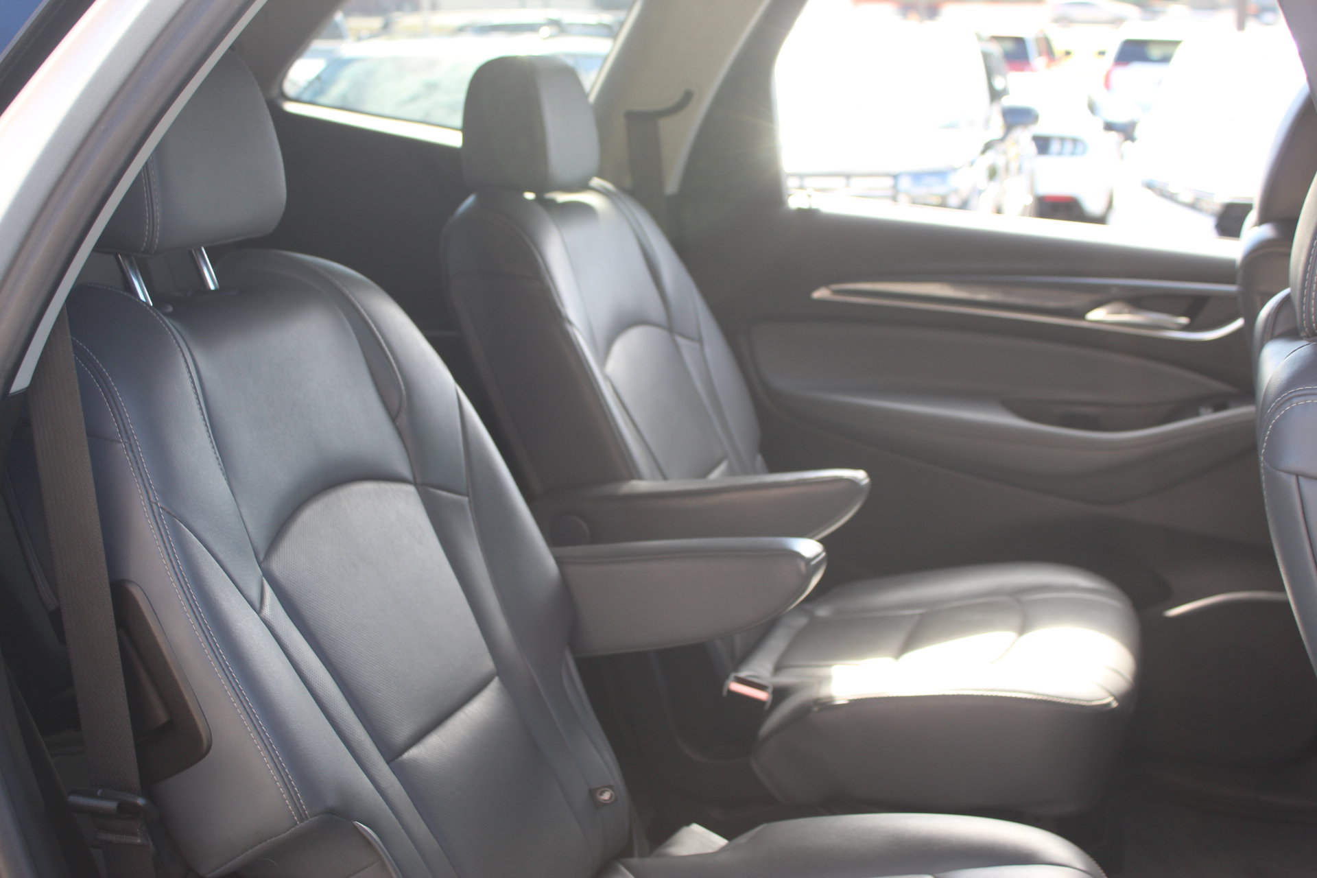 Used 2020 Buick Enclave Essence FWD image 32