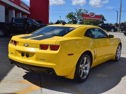 Used 2010 Chevrolet Camaro LT RWD image 4