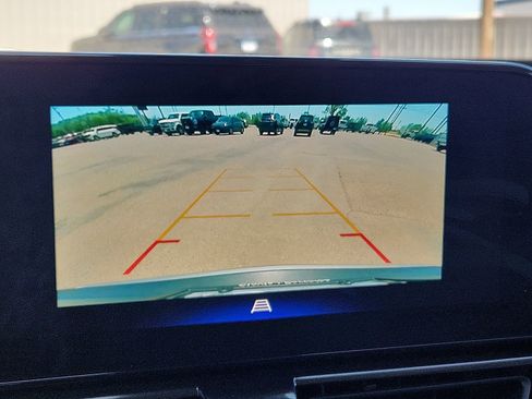 Used 2025 Chevrolet TrailBlazer LT AWD/4WD image 12