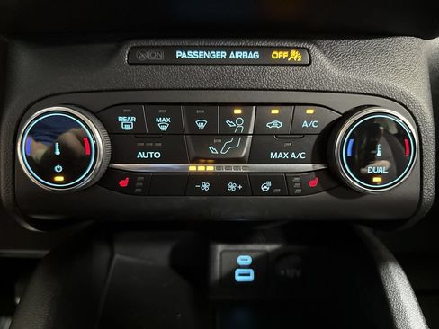 Used 2023 Ford Escape Active AWD/4WD image 16