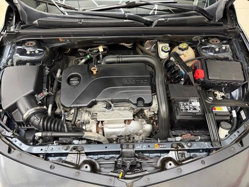 Used 2019 Chevrolet Malibu RS FWD image 8
