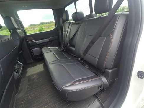Used 2022 Ford F150 Lariat w/ Equipment Group 502A High AWD/4WD image 16